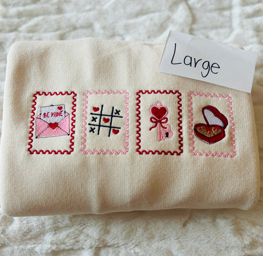 (GILDAN/JERZEES) EMBROIDERED SWEATSHIRT - LARGE - DESTASH