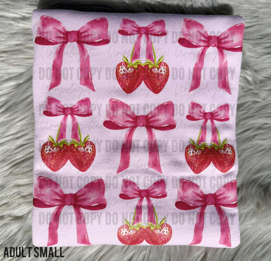 Adult Small Gildan/Jerzees/Comparable Sweatshirt - DESTASH